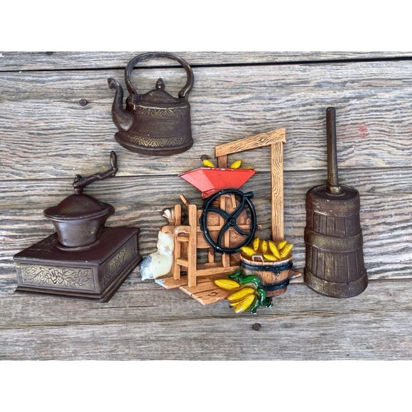 Vintage Cast Metal Kitchen Wall Decor Farmhouse Chippy - Picture 13 of 14